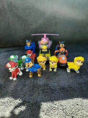 Paw Patrol Figures & Vehicles Lot 3